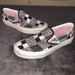 vans